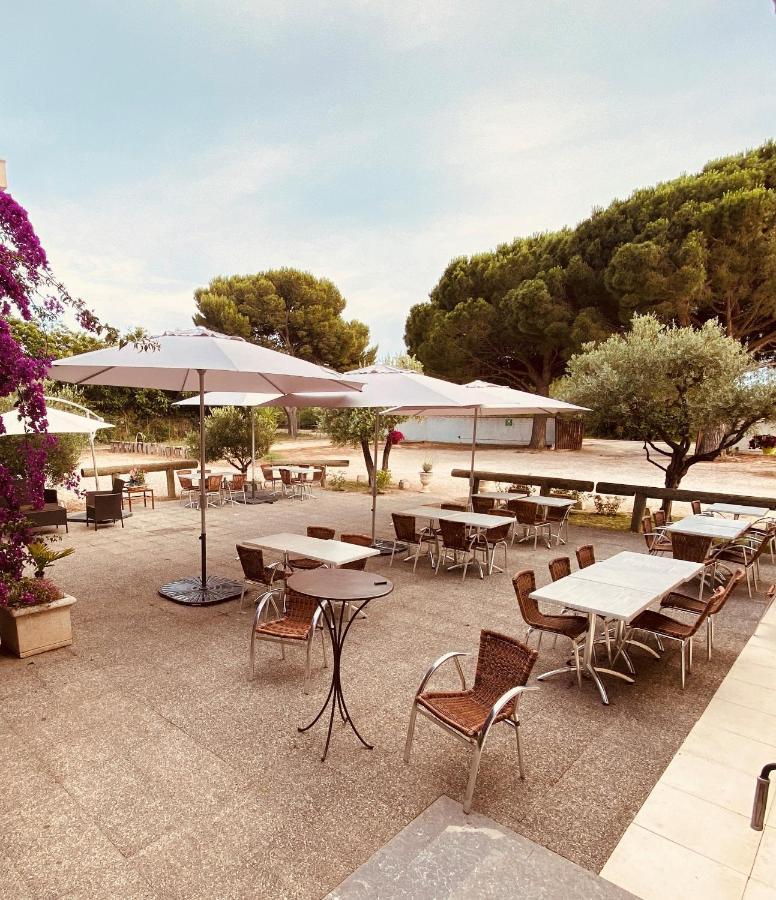 Hotel Restaurant La Plage Пор-Сен-Луї-дю-Рон Екстер'єр фото